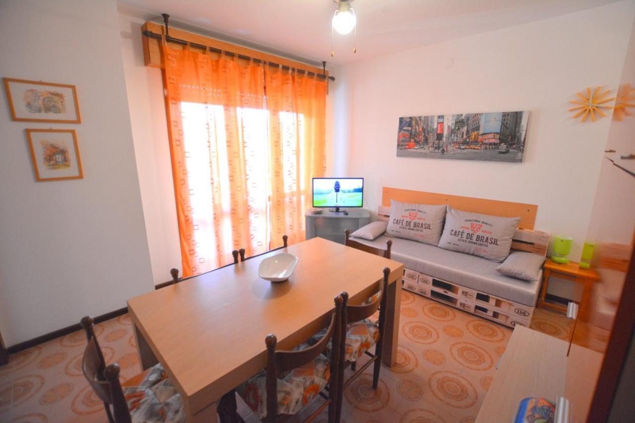 Lignano Nette Wohnung Naehe Am Meer Ліньяно-Сабб'ядоро Екстер'єр фото